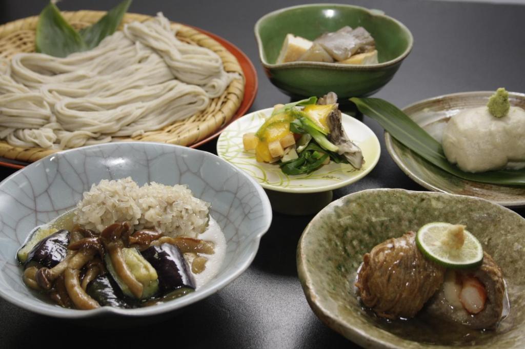 Oumeitei Tsuji Ryokan Nagano Bagian luar foto